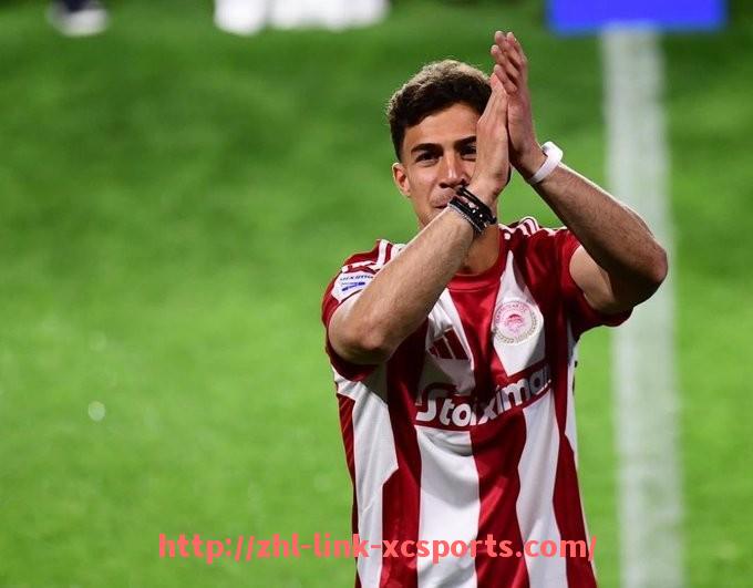 杏彩体育-曼联与英超其他球队的球员流动及实力比较