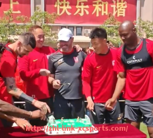 杏彩体育-带解说的西甲直播平台大全：支持多语种实时讲解